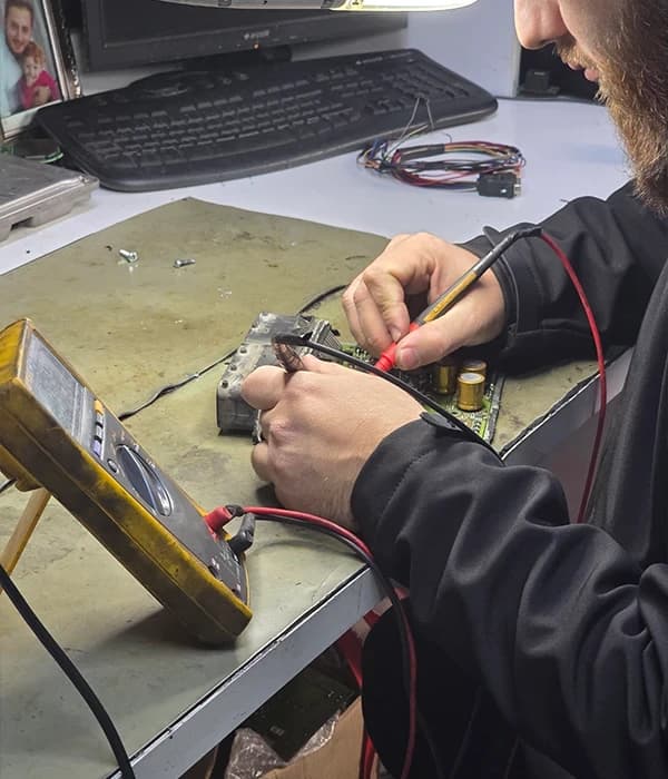 Yeniler Elektronik